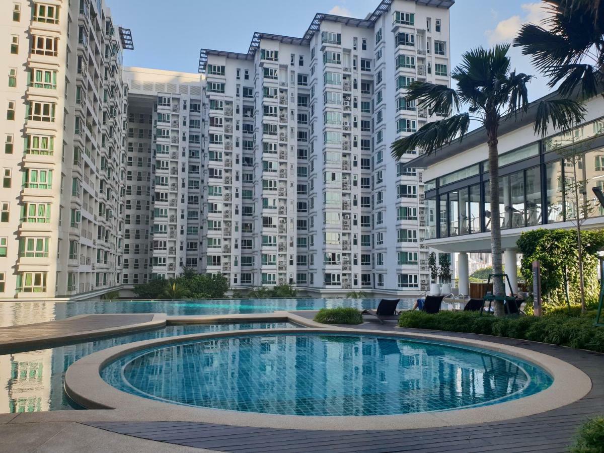 Sunway Velocity V Residence Suites Kuala Lumpur Exterior photo